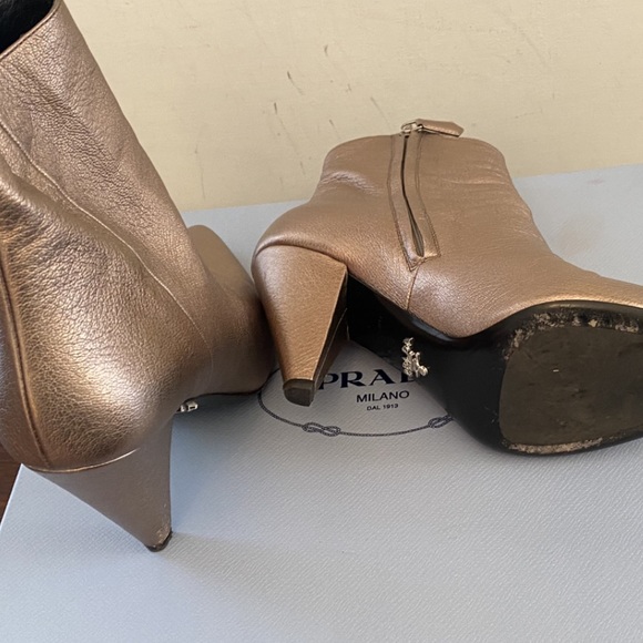 Prada boots - Picture 3 of 8